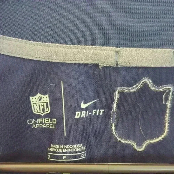 NFL Patriots Jacket - Blue and Red, size small - Picture 2 of 6